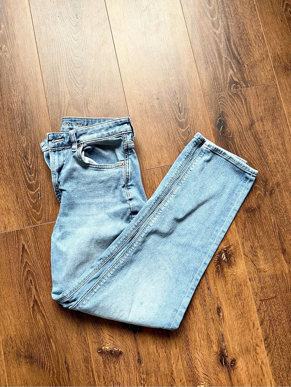 American Eagle Straight Leg Jeans in Blue Size 6